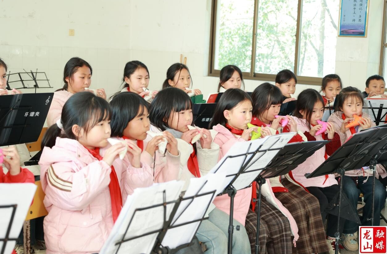 里耶小学开展2025年秋季社团考核（图）