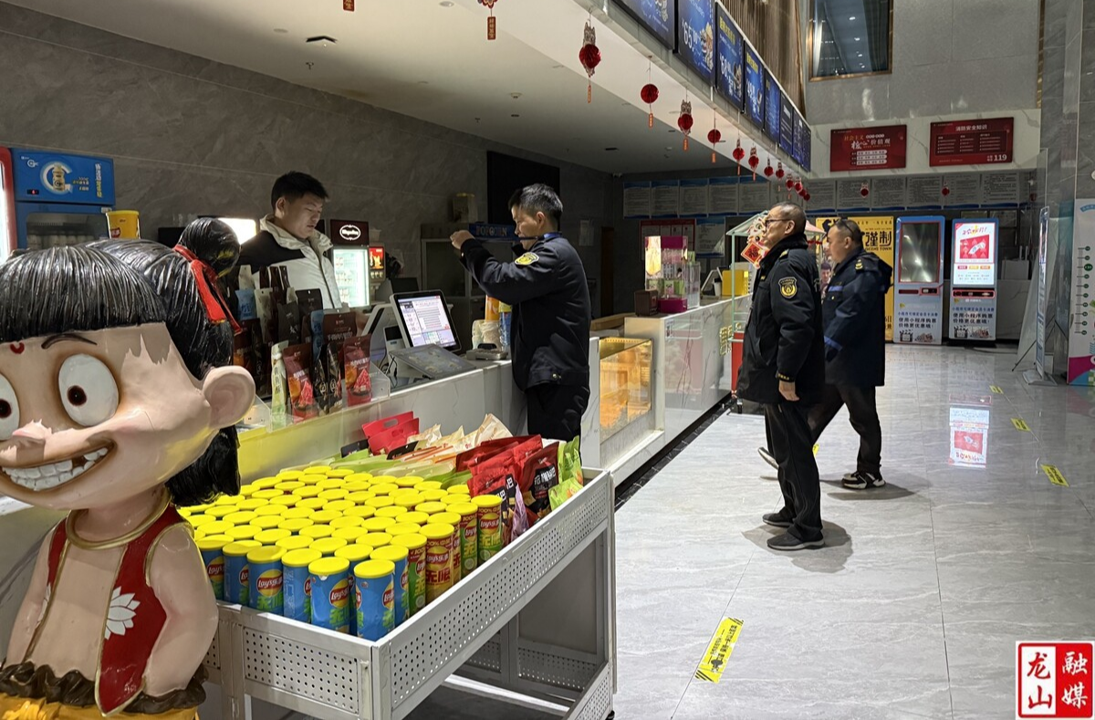 县文化执法大队开展春节前文化市场执法检查