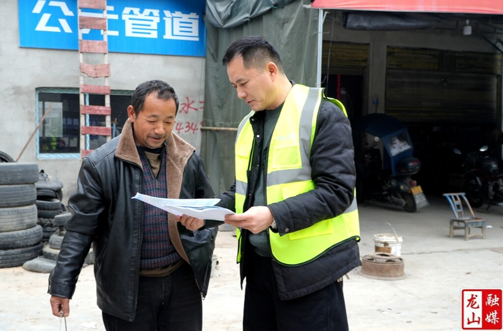 守护春运路：县公路局入户宣传暖民心