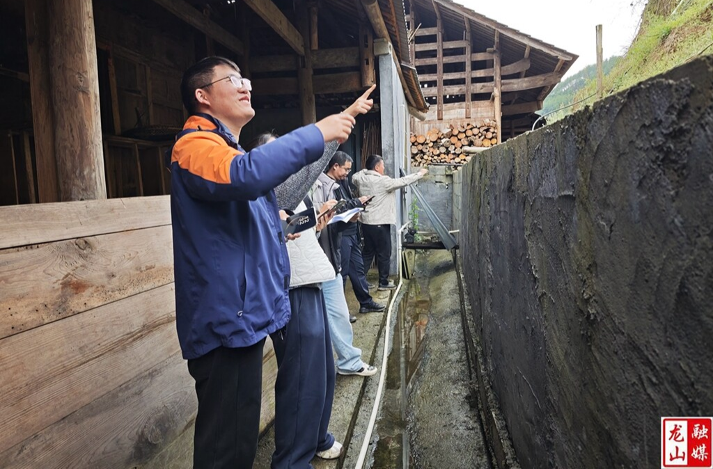 龙山：逐户排查切坡建房风险隐患 加快实施省重点民生实事项目