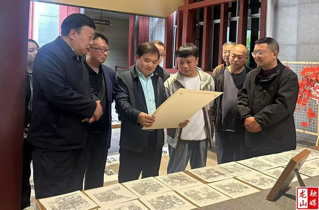 龙山文艺助力里耶秦简艺术研究受好评