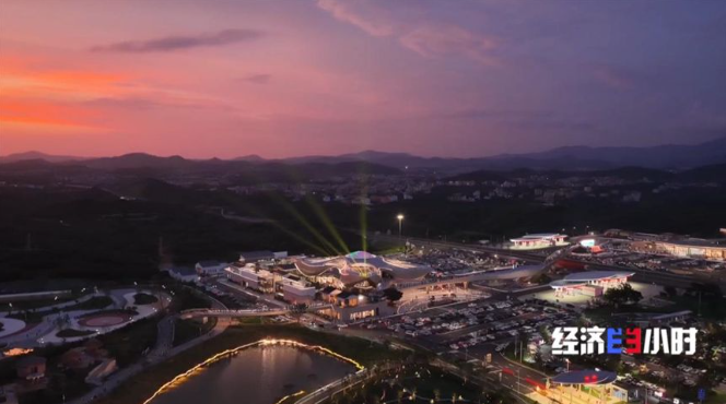 卖文创、造场景，高速服务区正成撬动地方消费的新引擎！自驾别错过