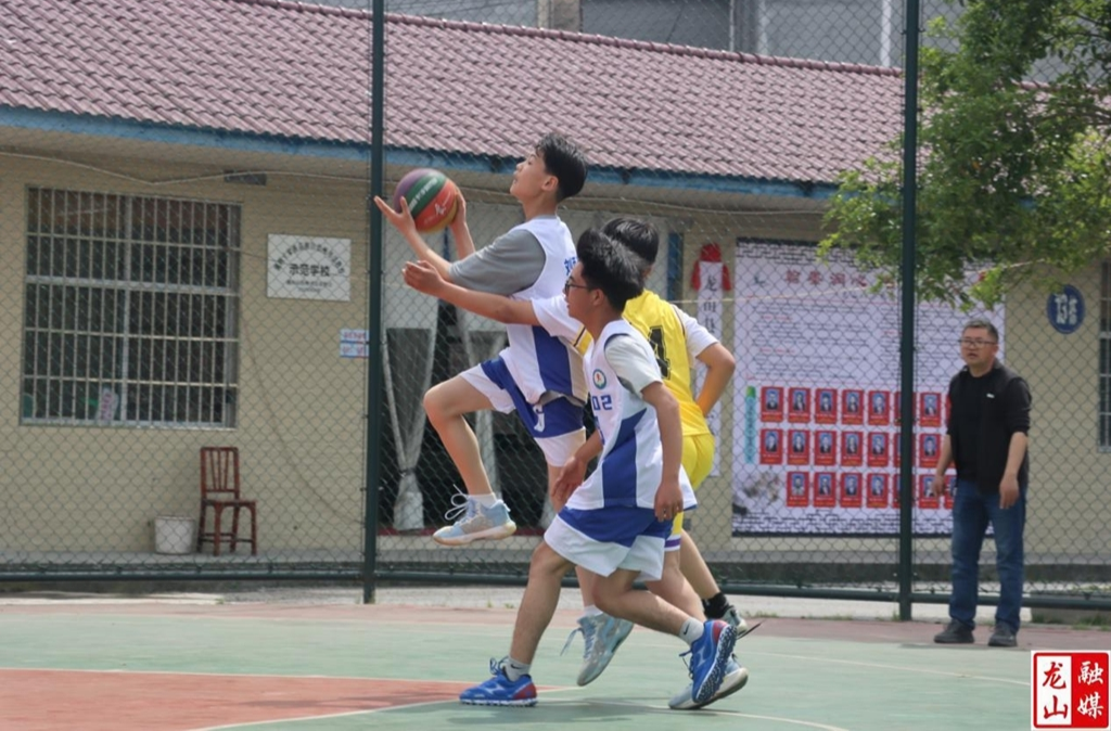 第六小学：热血“篮”不住 少年正当时