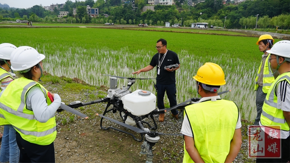 湖南省2026年农用无人驾驶航空器操作技能培训在龙山举行