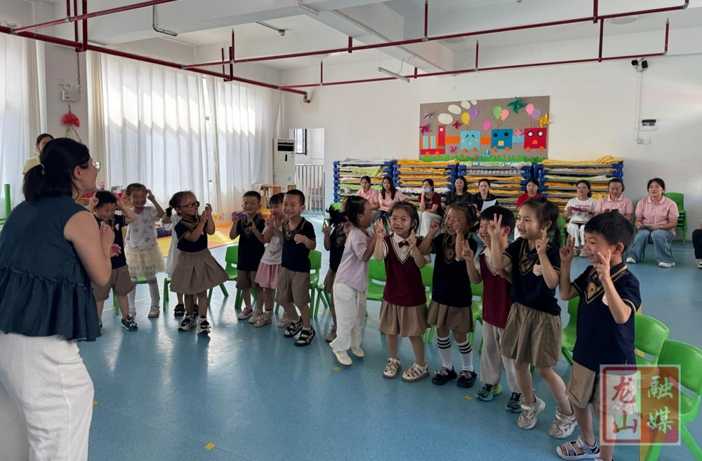 公民办幼儿园第三“教联体”开展经验交流活动
