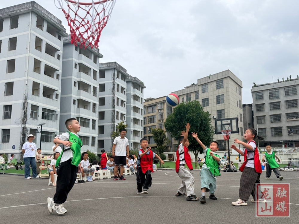 宁乡幼儿园开展大班篮球赛