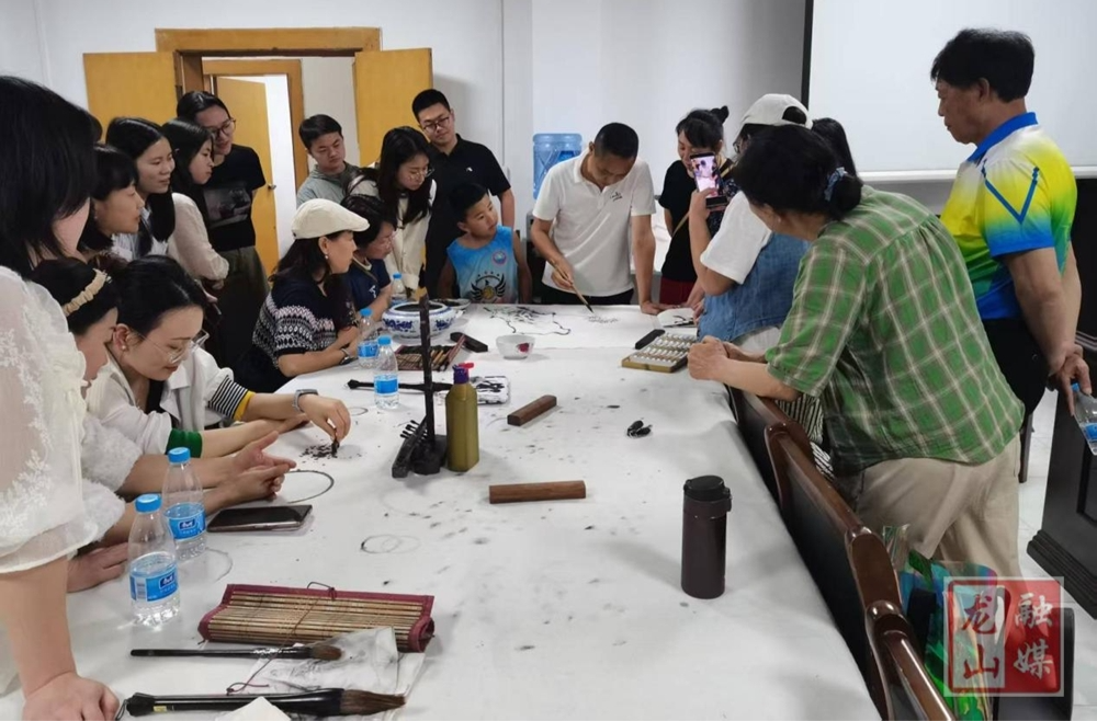 笔墨载道·零基础中国画免费公益课开讲
