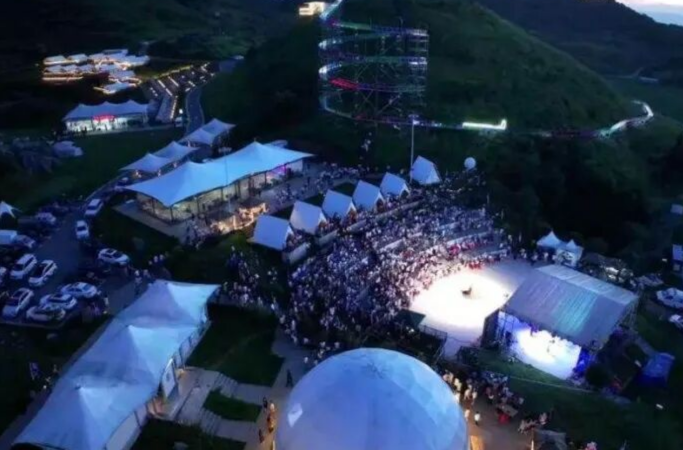 神秘湘西爽一夏·龙山全攻略——自行车追风、登山探云，6大夏日狂欢活动直接把氛围感拉满