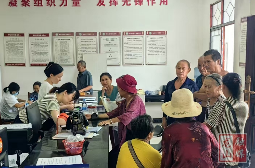 农车镇党群服务中心变身“健康便民站”