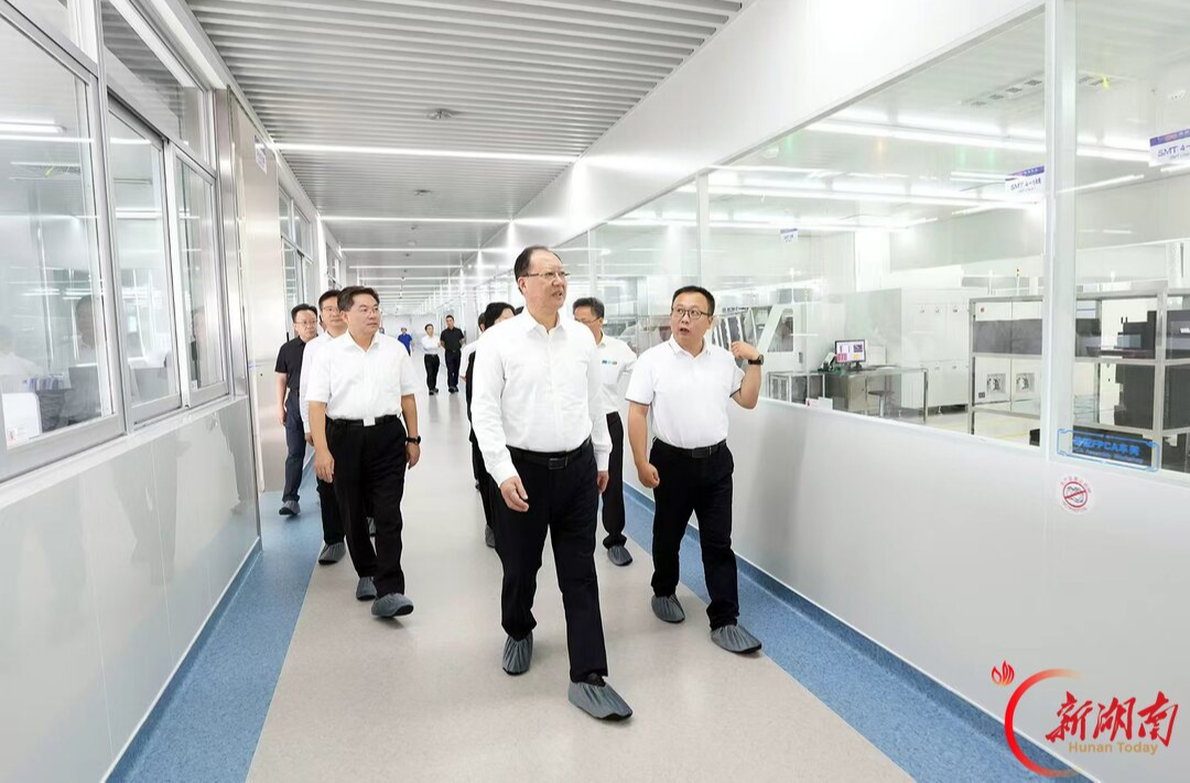 毛伟明在益阳调研电子信息产业发展情况