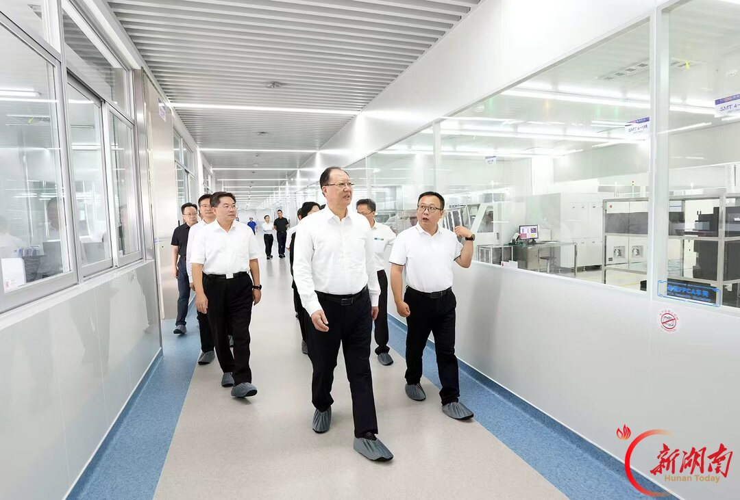 毛伟明在益阳调研电子信息产业发展情况