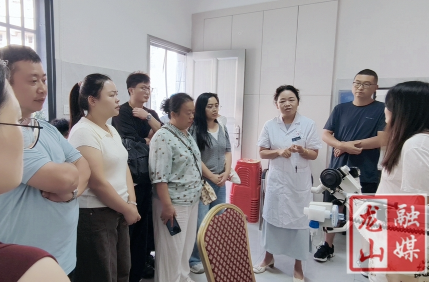 龙山县基层慢阻肺筛查健康管理专项培训在县中医院正式启动