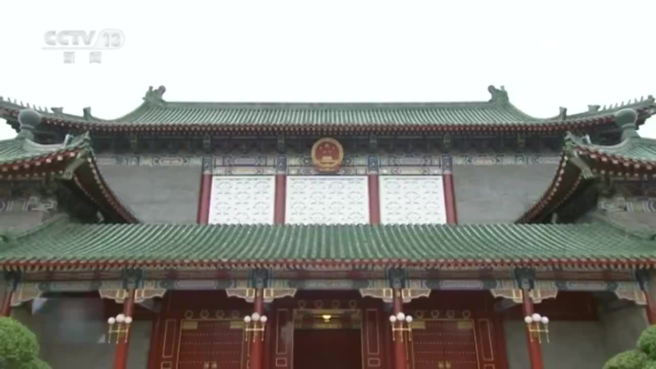 习近平在中共中央政治局第十六次集体学习时强调 强化使命担当 创新思路举措 狠抓工作落实 努力建设强大稳固的现代边海空防