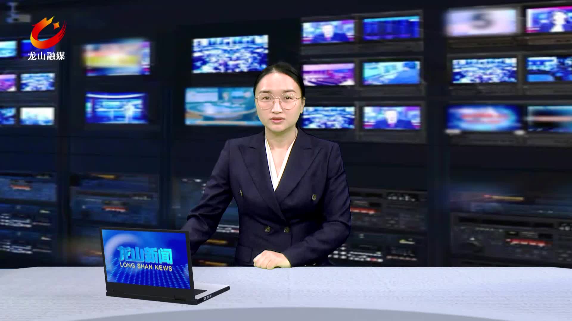 【龙山新闻】县技工学校开学第一课：手工包饺子