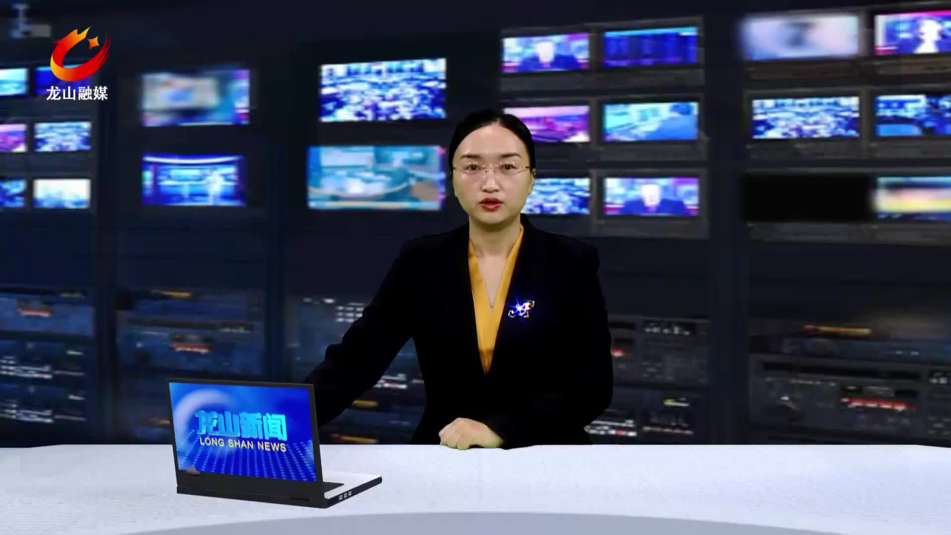 【龙山新闻】苗儿滩镇：水稻机械化 收割忙