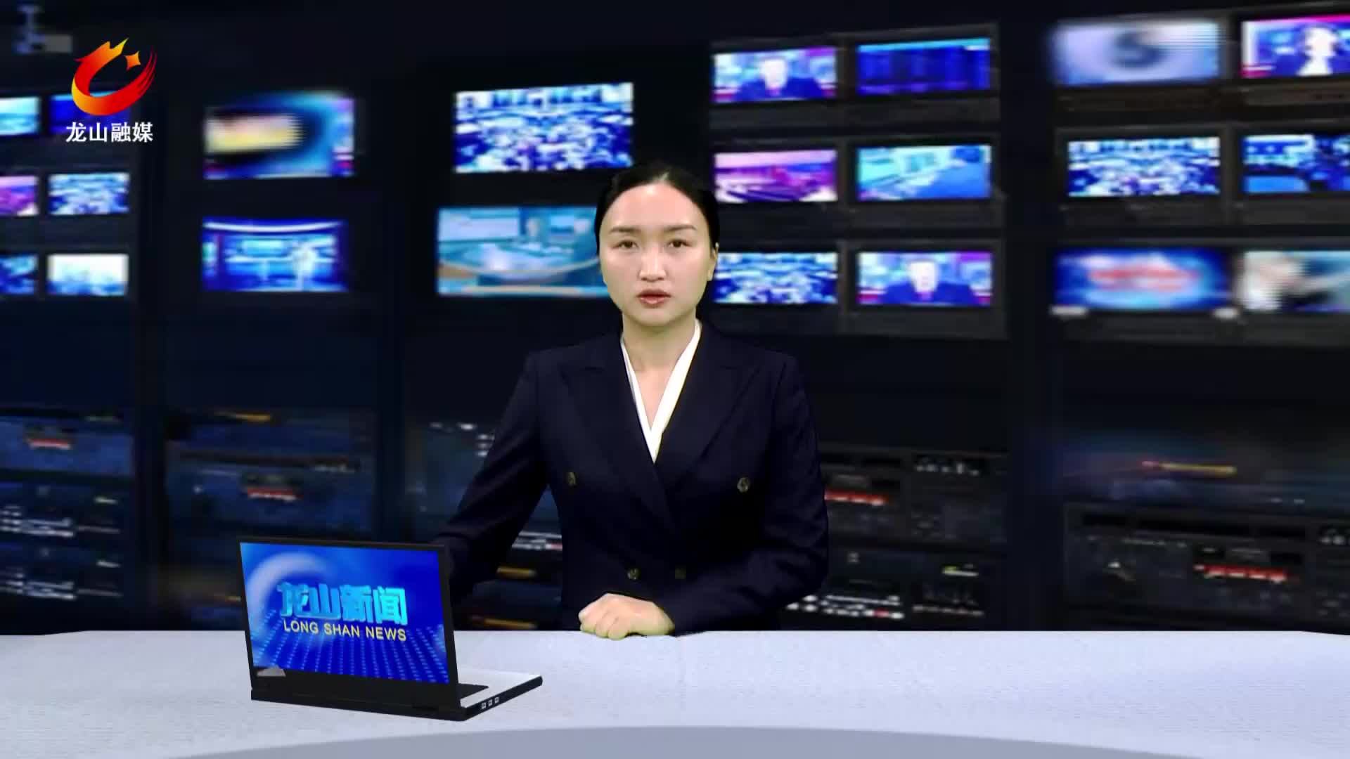 【龙山新闻】县第十八届人大常委会第三十三次会议召开