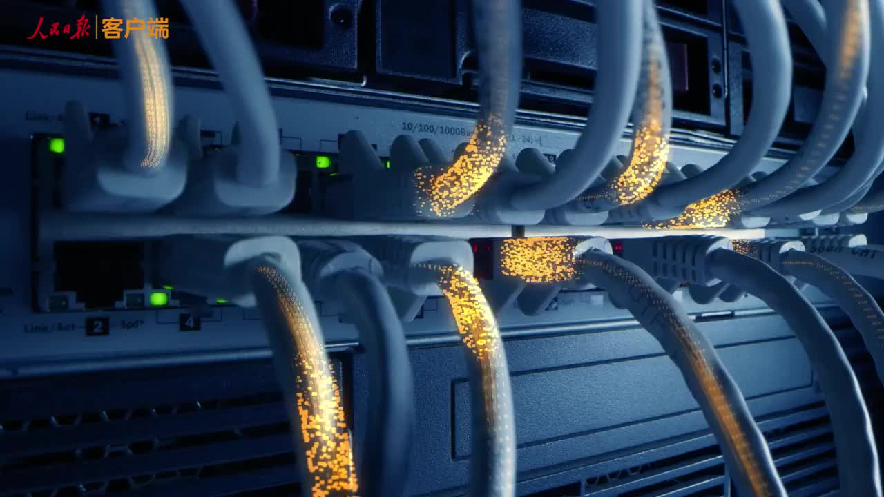 总书记的人民情怀｜“为老百姓提供用得上、用得起、用得好的信息服务”