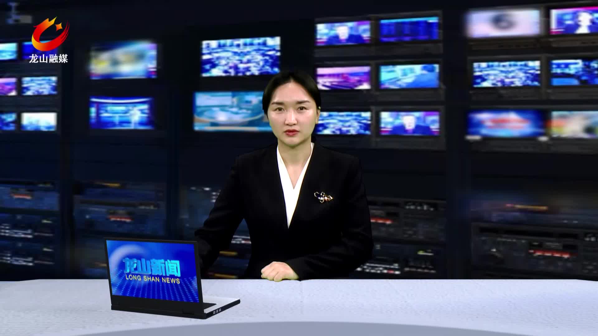 【龙山新闻】春耕备耕：烤烟起垄盖膜忙