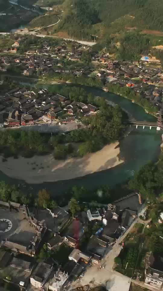 寻味龙山：苗市腊肉