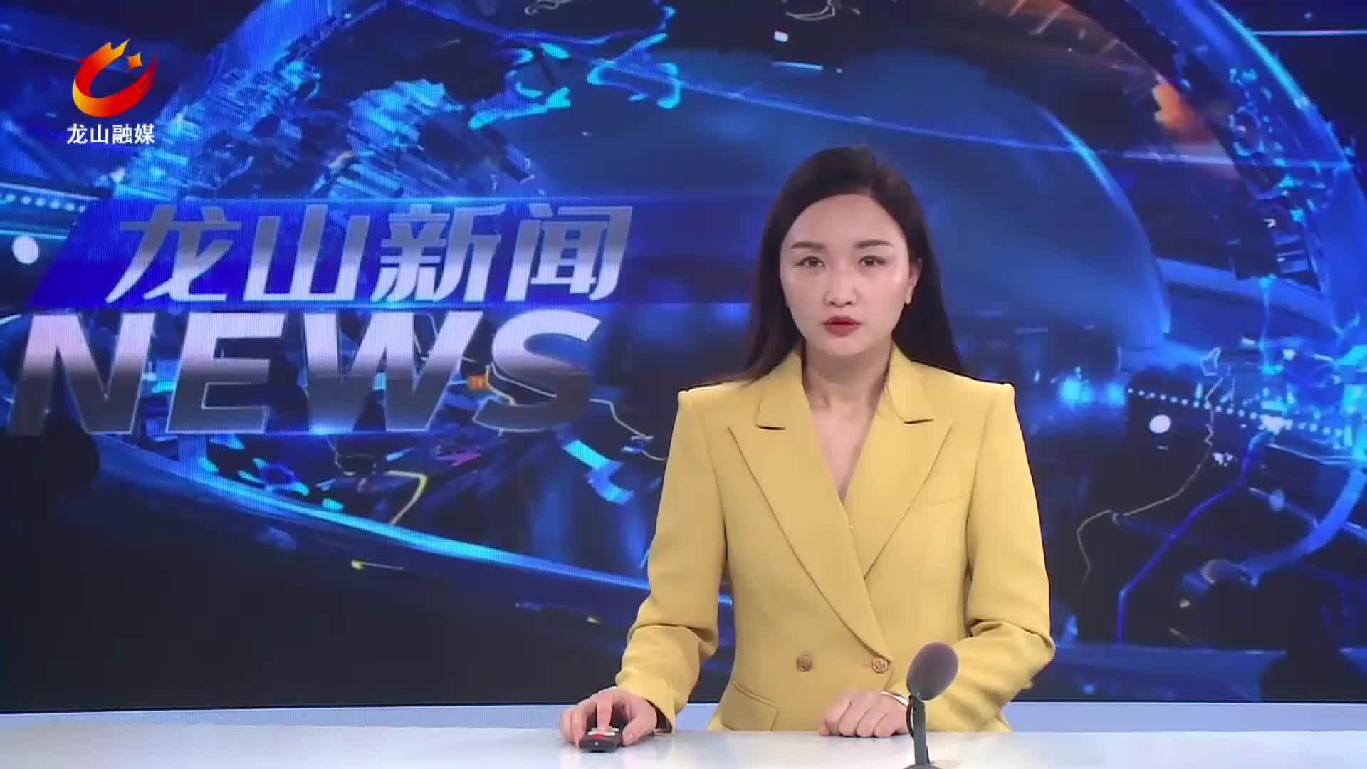 【龙山新闻】十三届县委理论学习中心组举行第五十三次集体学习暨县委常委班子民主生活会会前集中学习