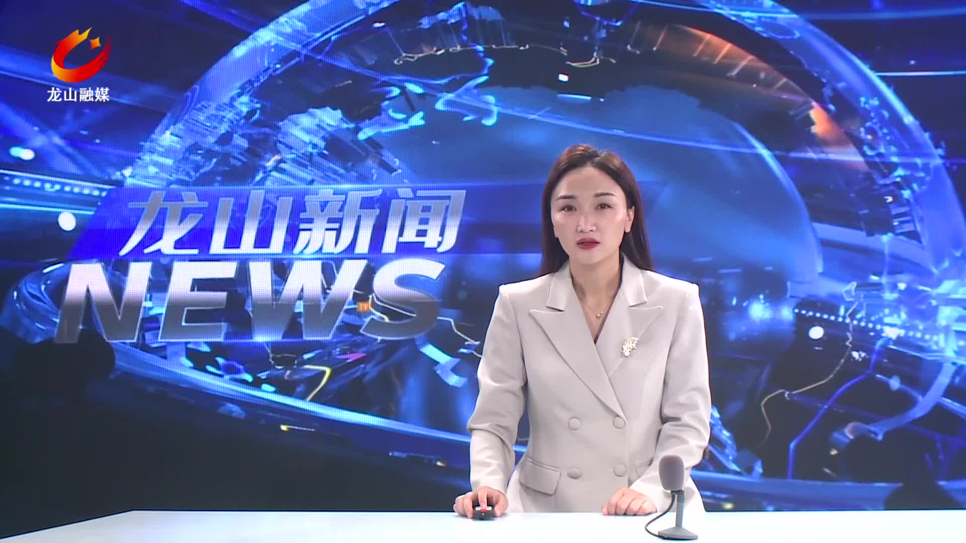 【龙山新闻】开学季学习用品销售走俏
